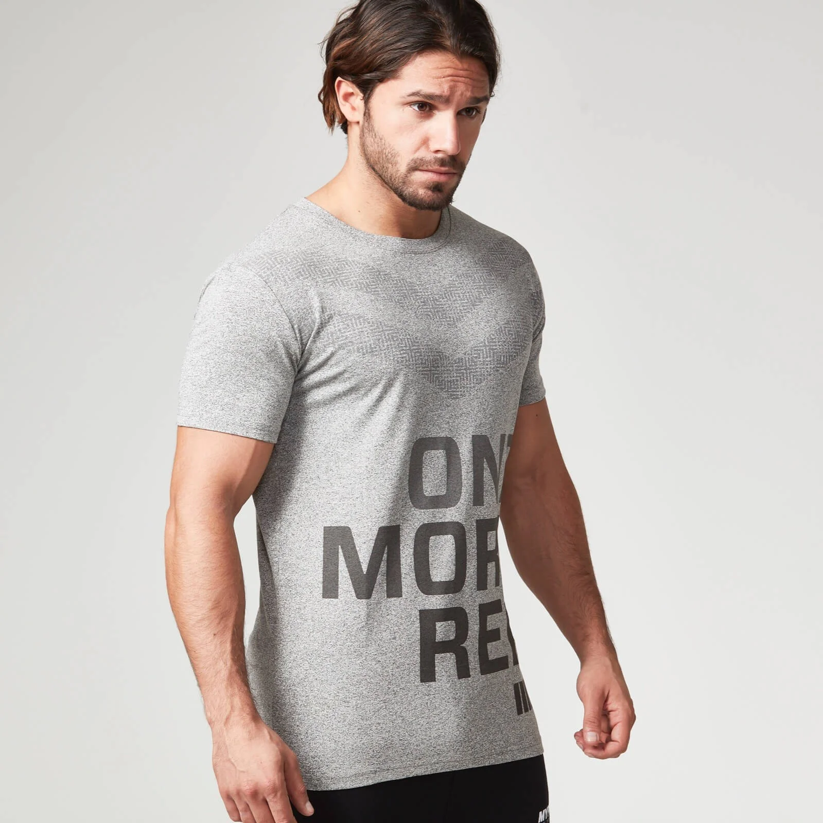 Myprotein Pánske Performance Slogan Tričko – Sivé  Obrázok 1