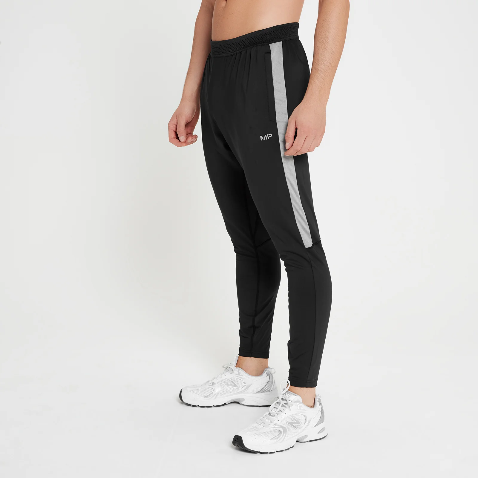 Pánske jogger nohavice MP Tempo – čierne - XXS Obrázok 1