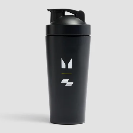 Recyklovaný kovový šejker Myprotein Hyrox – čierny